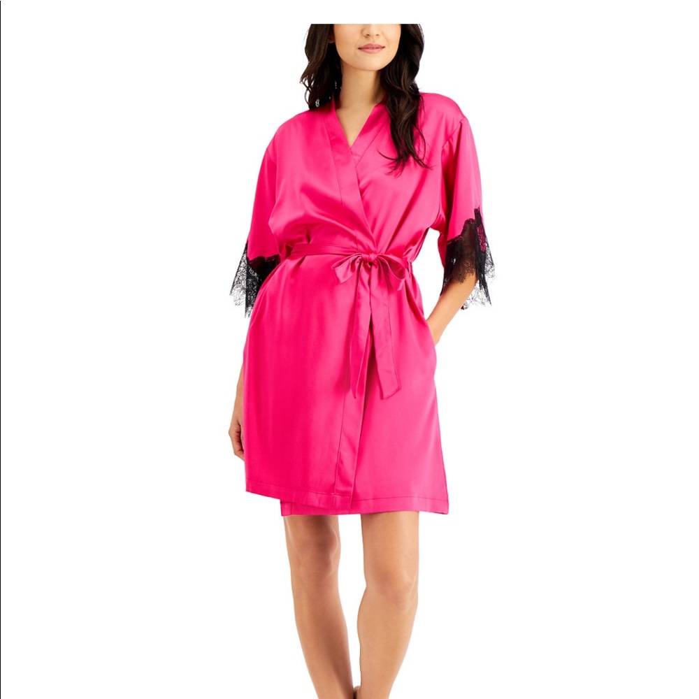 New! Women’s hot Pink Satin robe with Lace